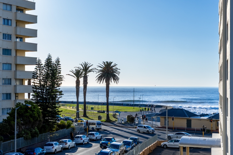 To Let 3 Bedroom Property for Rent in Sea Point Western Cape